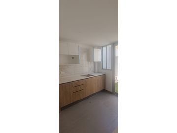 EN VENTA CASA CON 3 HABITACIONES 150 METROS SECTOR LA ARMENIA