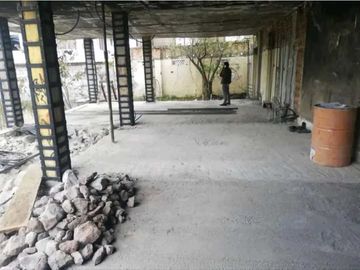 VENDO LOCAL COMERCIAL POR ESTRENAR TIA DE CONOCOTO de 59.76 M2