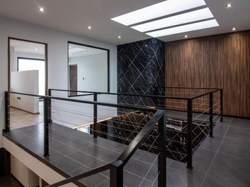 VENTA casa de 3 recamaras en Lomas de Angelopolis I cluster 888