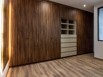 VENTA casa de 3 recamaras en Lomas de Angelopolis I cluster 888
