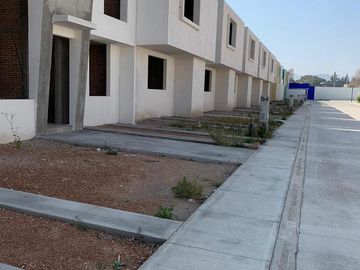 Casa - Cond. Chabacanos 95