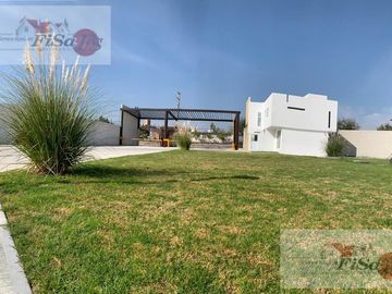 Casa - Cond. Chabacanos 95
