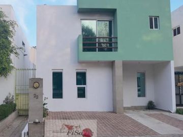Casa - Fraccionamiento Bosques de San Juan
