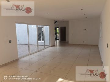 HERMOSA  CASA EN VENTA Y/O RENTA