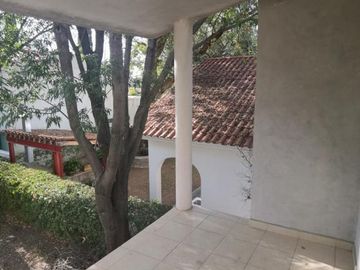 HERMOSA  CASA EN VENTA Y/O RENTA