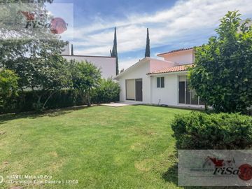 HERMOSA CASA EN VENTA Y/O RENTA