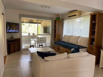 VENTA DE CASA EN Malvinas Argentinas