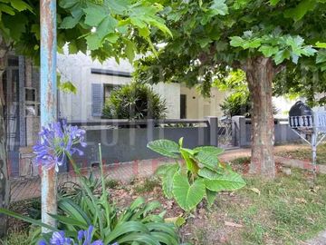 Casa en venta en Ezpeleta Oeste