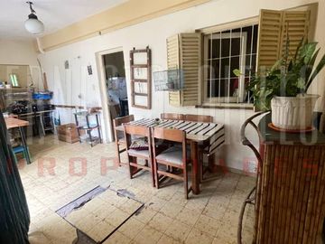 Casa en venta en Ezpeleta Oeste