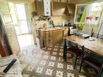 Casa en venta en Ezpeleta Oeste