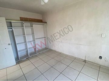 CASA EN VENTA EN HACIENDA LA GLORIA DE 3 RECAMARAS PARA REMODELAR