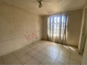 CASA EN VENTA EN HACIENDA LA GLORIA DE 3 RECAMARAS PARA REMODELAR
