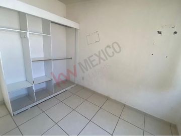 CASA EN VENTA EN HACIENDA LA GLORIA DE 3 RECAMARAS PARA REMODELAR