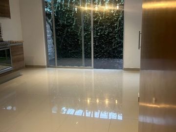 Casa en Venta Residencial Jilgueros cerca de Centro Escolar del Lago