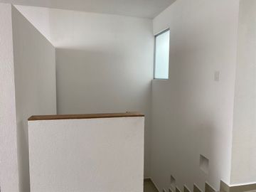 Casa en Venta Residencial Jilgueros cerca de Centro Escolar del Lago