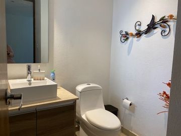 Casa en Venta Residencial Jilgueros cerca de Centro Escolar del Lago