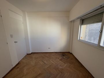 Departamento en venta en el Centro de Rosario. Maipu 1200.