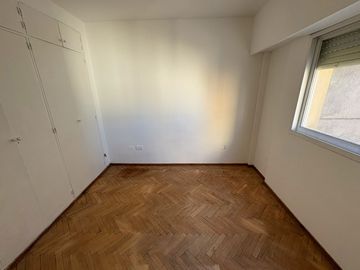 Departamento en venta en el Centro de Rosario. Maipu 1200.