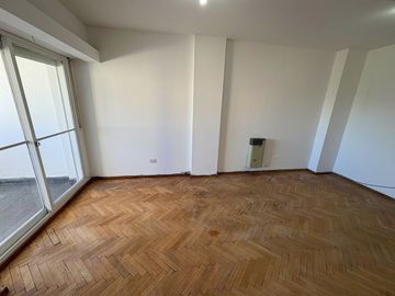 Departamento en venta en el Centro de Rosario. Maipu 1200.