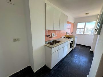 Departamento en venta en el Centro de Rosario. Maipu 1200.