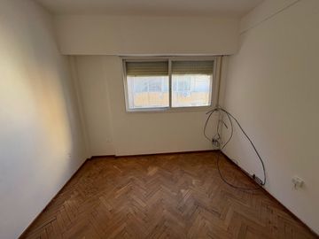 Departamento en venta en el Centro de Rosario. Maipu 1200.