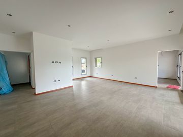 Casa 2 dormitorios en Fisherton, barrio Greenes.