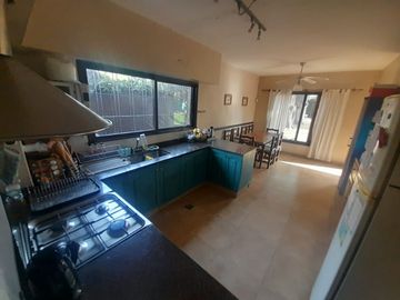 VENTA DE CASA EN BELLA VISTA APTO CREDITO! - PARDO ALT.1400 y D. F. Sarmiento