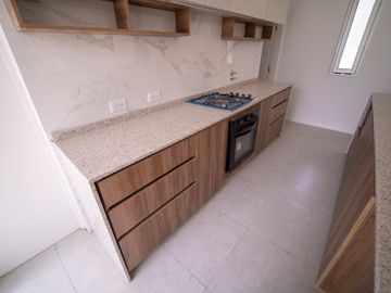 Casa en venta a estrenar en Barrio Cerrado Pinares del Sur!