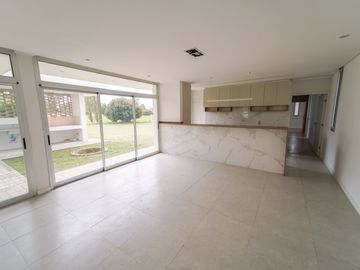 Casa en venta a estrenar en Barrio Cerrado Pinares del Sur!