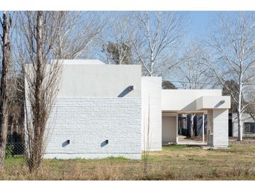 Casa en venta a estrenar en Barrio Cerrado Pinares del Sur!