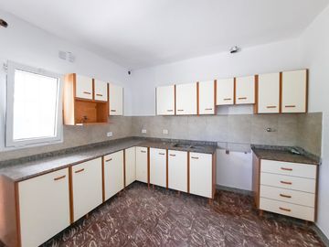 Casa en Funes, zona 5