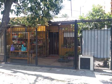 CASA EN VENTA AL FRENTE ZONA SUR OPORTUNIDAD