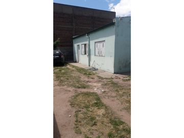 2 CASAS+2 DPTOS.  TODOS LOS SERVICIOS