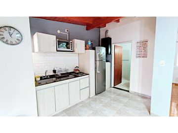 Excelente Propiedad en FUNES. Zona 1. Lote 1360m2.