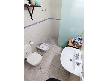 Excelente Propiedad en FUNES. Zona 1. Lote 1360m2.