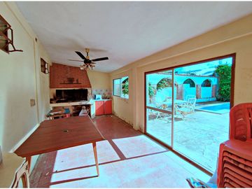 Excelente Propiedad en FUNES. Zona 1. Lote 1360m2.