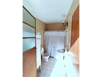 Excelente Propiedad en FUNES. Zona 1. Lote 1360m2.