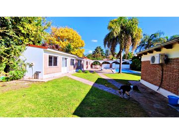 Excelente Propiedad en FUNES. Zona 1. Lote 1360m2.