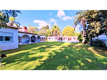 Excelente Propiedad en FUNES. Zona 1. Lote 1360m2.