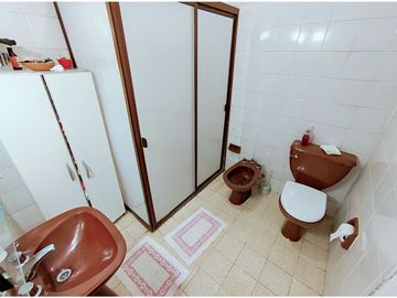 Excelente Propiedad en FUNES. Zona 1. Lote 1360m2.