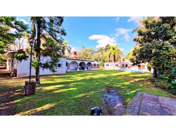 Excelente Propiedad en FUNES. Zona 1. Lote 1360m2.