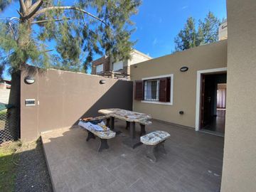 CASA EN ROLDAN - AZURDUY 239 - OPORTUNIDAD