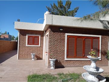 CASA EN ROLDAN - AZURDUY 239 - OPORTUNIDAD