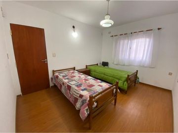 CASA EN ROLDAN - AZURDUY 239 - OPORTUNIDAD