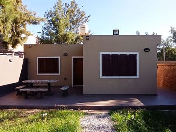CASA EN ROLDAN - AZURDUY 239 - OPORTUNIDAD