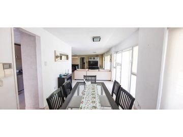 Casa imponente en Roldán, zona inmejorable GRAN TERRENO