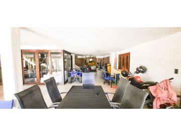 Casa quinta imponente en Funes