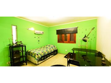Casa quinta imponente en Funes