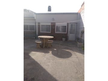 OPORTUNIDAD VENTA DOS PROPIEDADES EN UNA ZONA SUR