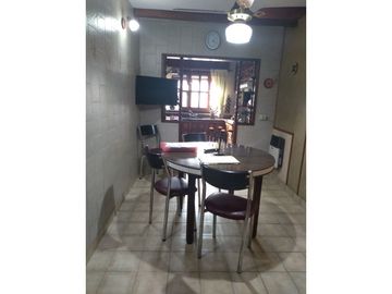 OPORTUNIDAD VENTA DOS PROPIEDADES EN UNA ZONA SUR